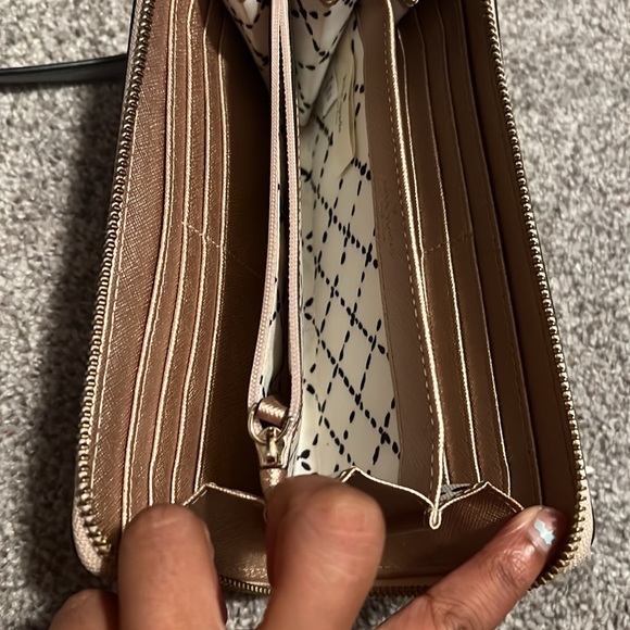 Kate spade clutch for sale - Picture 3 of 4